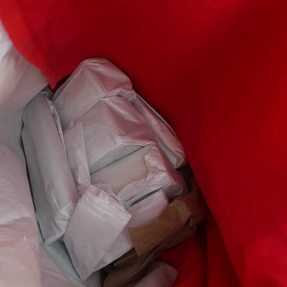 NWT Estée Lauder Holiday Gift Bag - Picture 13 of 14